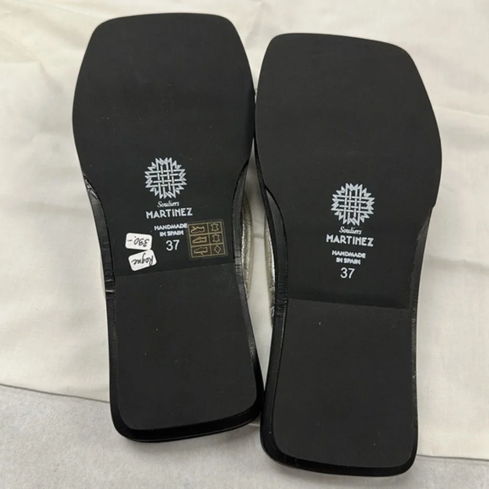 Martinez Black and Silver Sandals Sz 7 - Picture 4 of 5